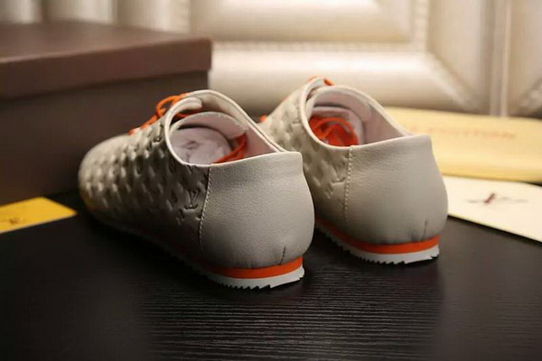 LV Fashion Men Sneakers--014